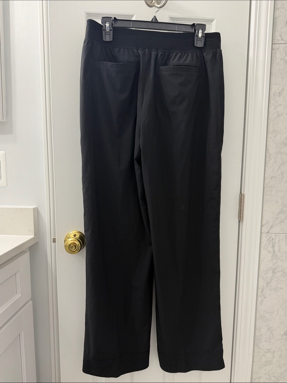 Athleta Wide-Leg, Zipper Pocket Lightweight Pants - Picture 2 of 5